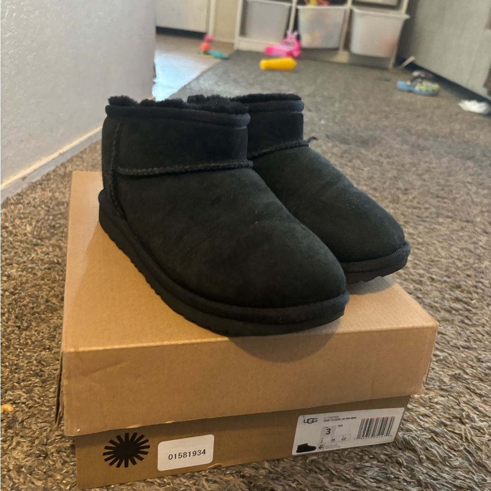 Ultra Mini Uggs